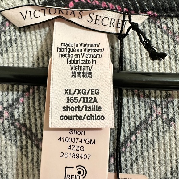 Victoria's Secret Pajama Set XL‎ Black Plaid Long Sleeve Top & Pants Sleepwear - Picture 6 of 14